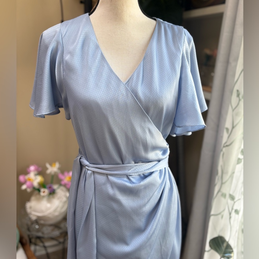 Dress Forum Cool Pale Blue Wrap-Style Dress - Picture 3 of 9